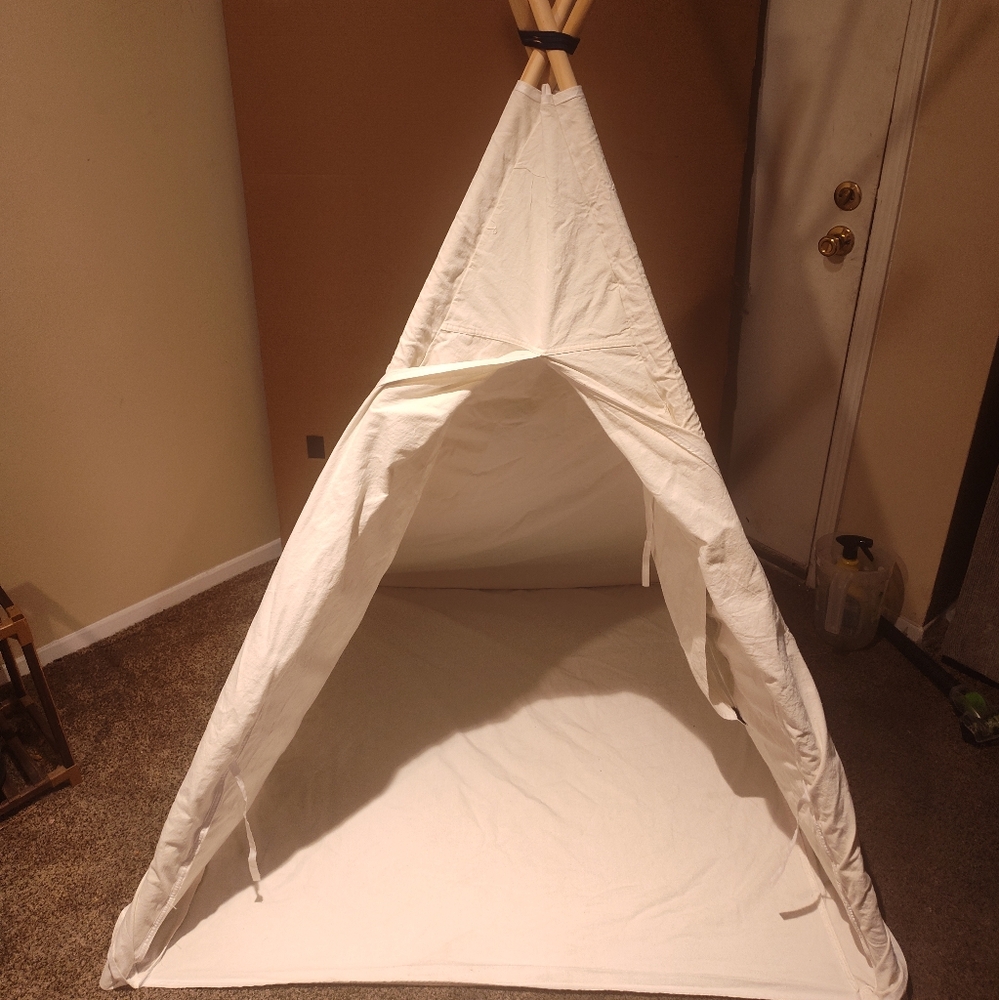 Kids canvas teepee w/ storage bag